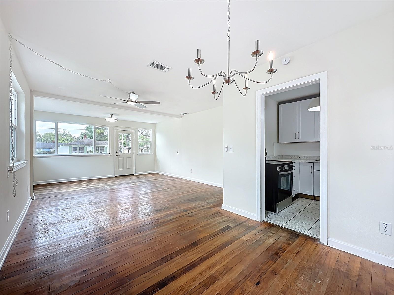 Image 15 of 41 For 3347 Sylvia Street