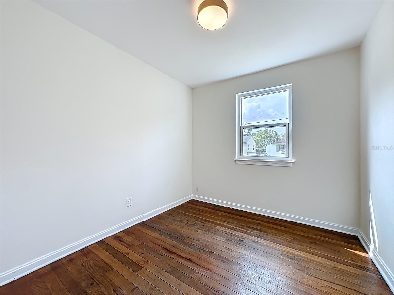 Image 20 of 41 For 3347 Sylvia Street