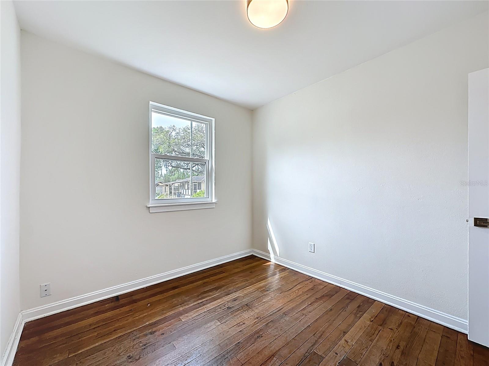 Image 22 of 41 For 3347 Sylvia Street