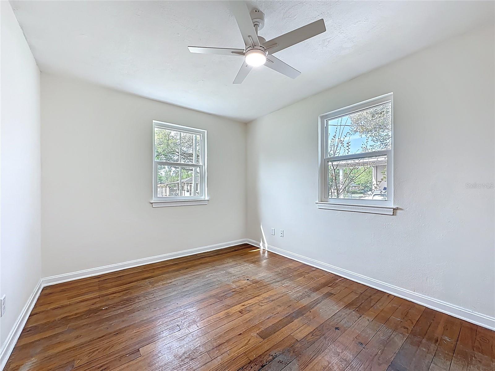 Image 27 of 41 For 3347 Sylvia Street