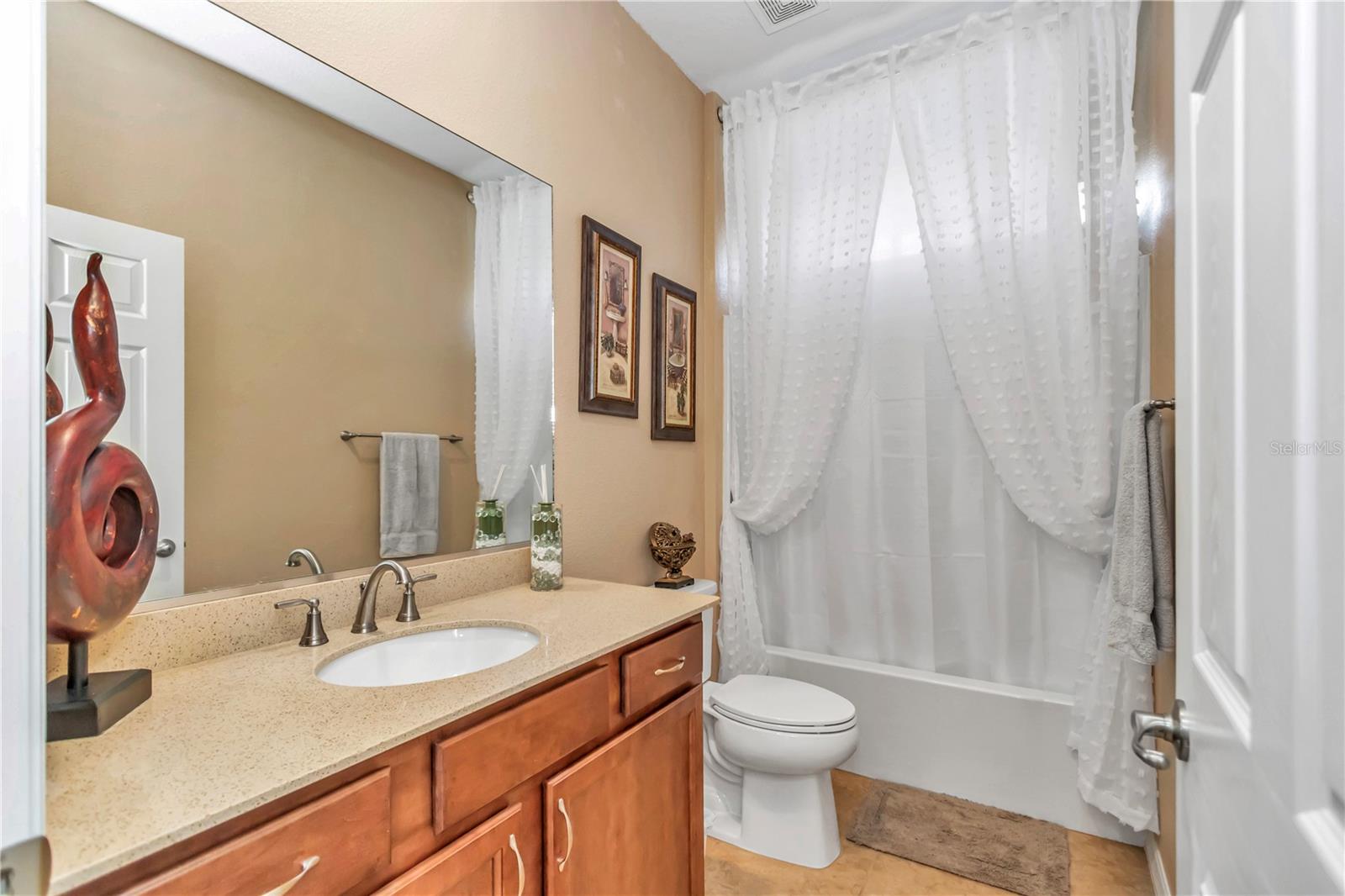 Image 13 of 36 For 10019 96th Street