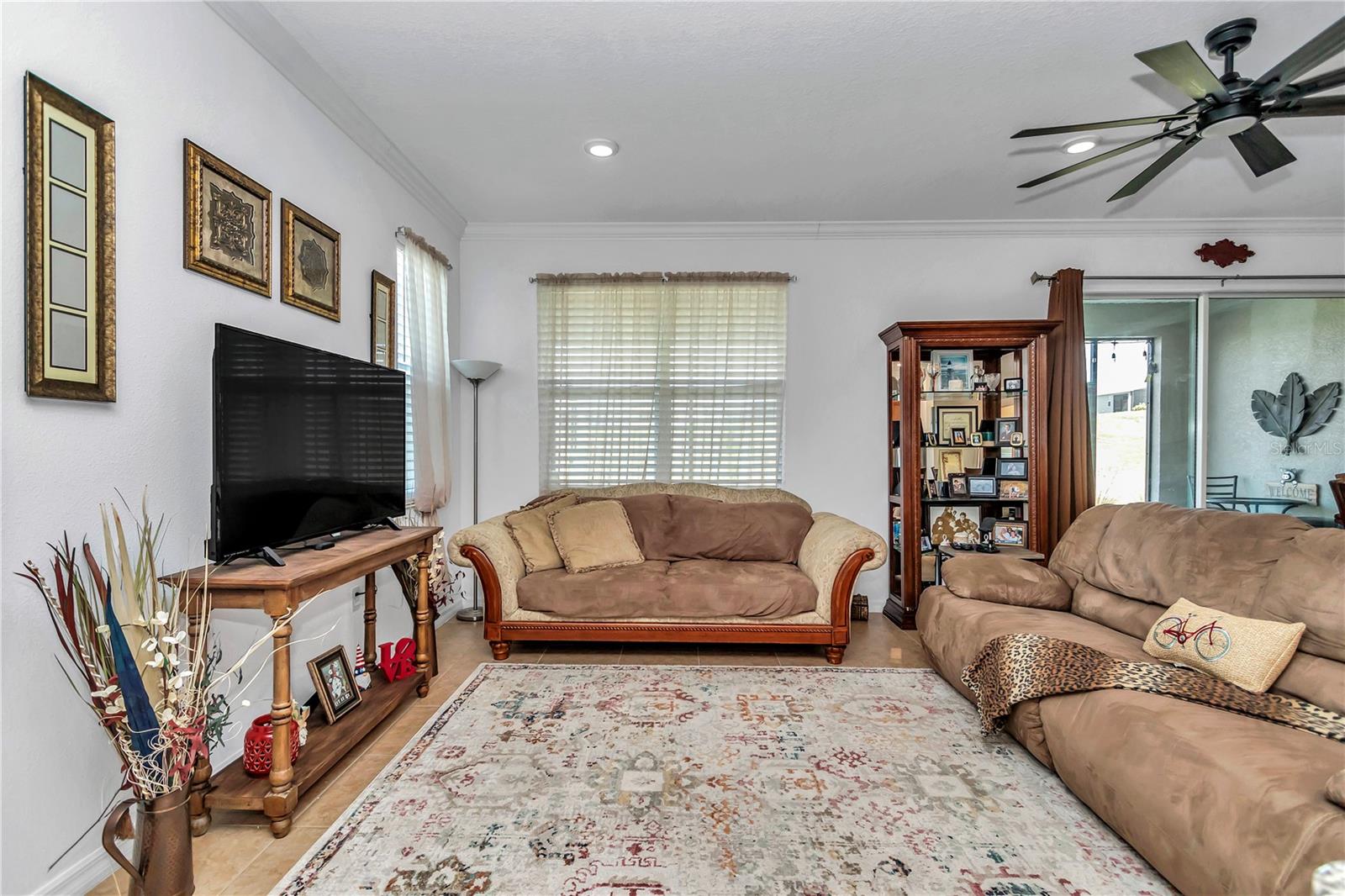 Image 19 of 36 For 10019 96th Street