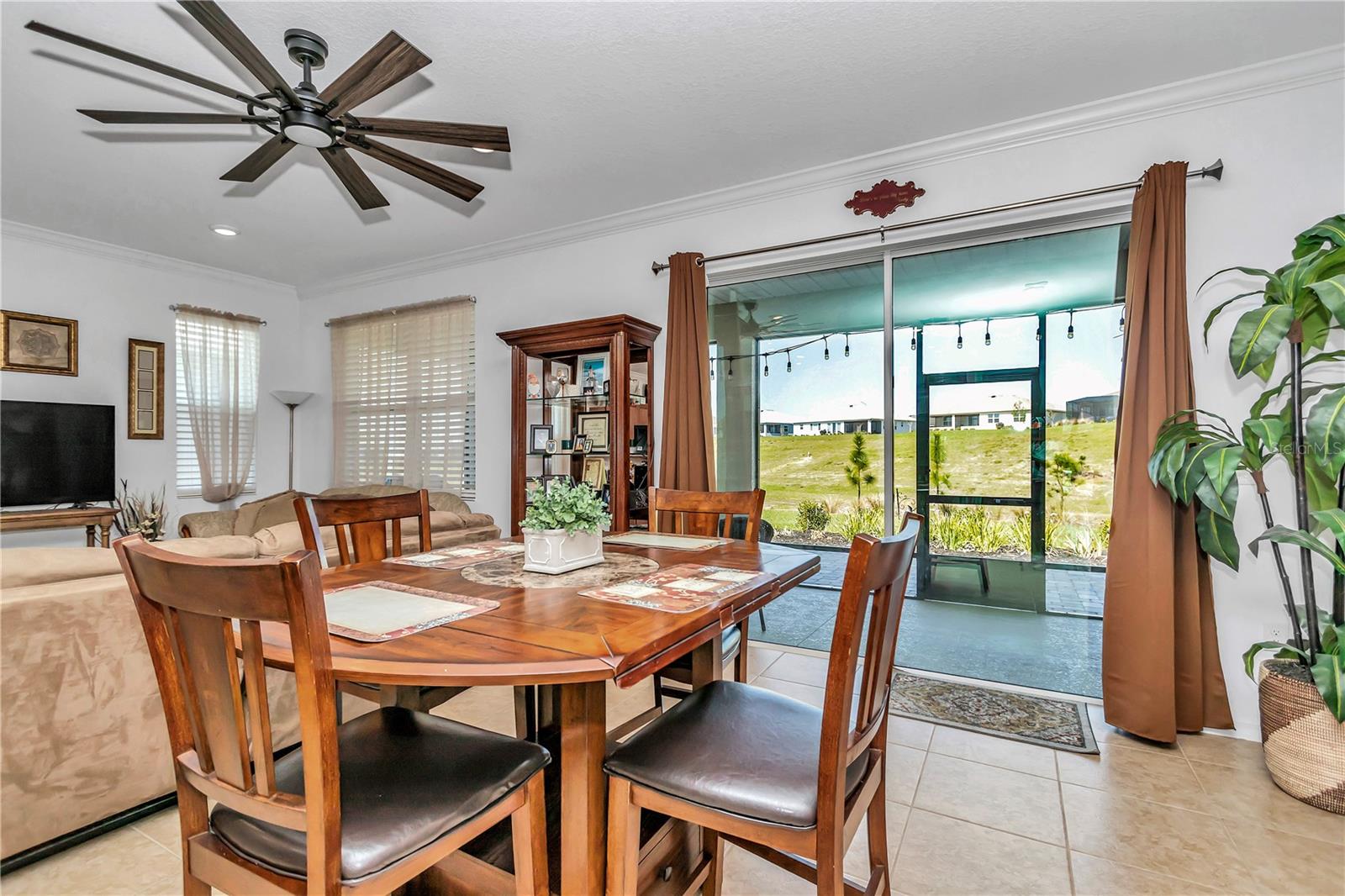 Image 20 of 36 For 10019 96th Street