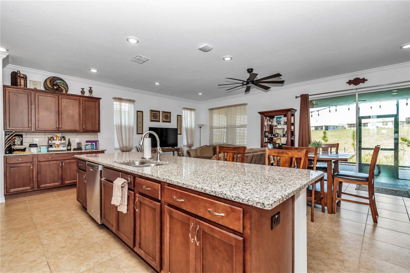 Image 7 of 36 For 10019 96th Street