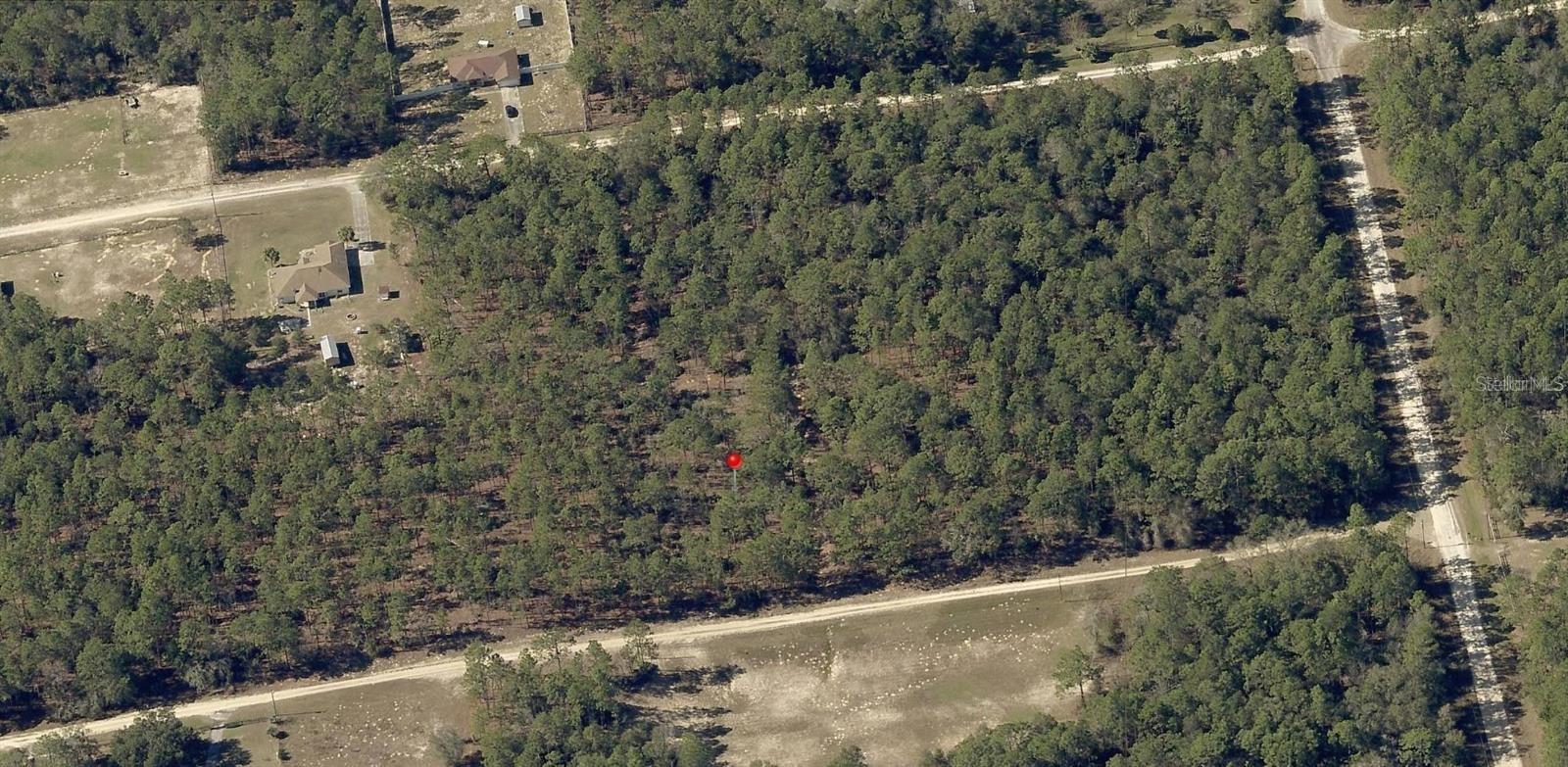 Image 3 of 5 For 00 137th Court