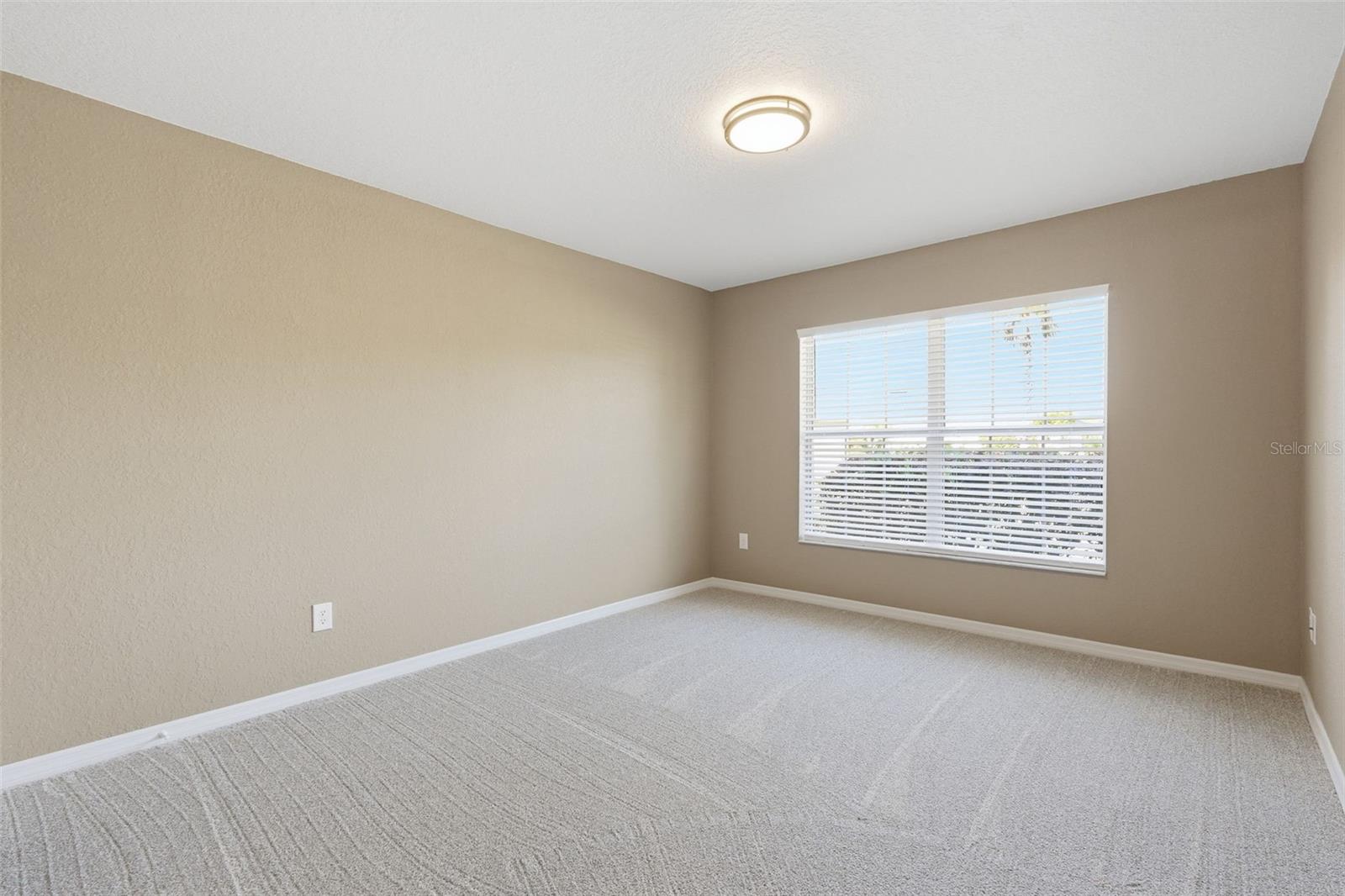 Image 12 of 63 For 42 Sunrise Drive