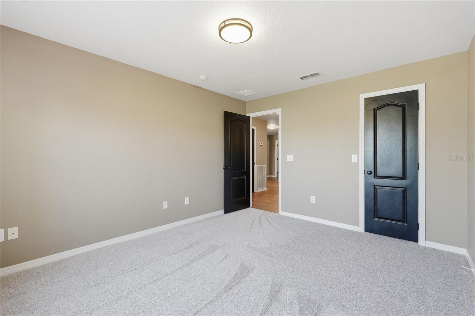 Image 13 of 63 For 42 Sunrise Drive