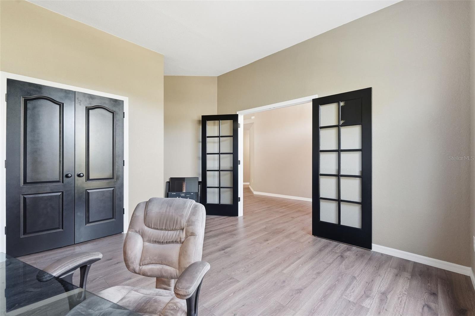 Image 31 of 63 For 42 Sunrise Drive