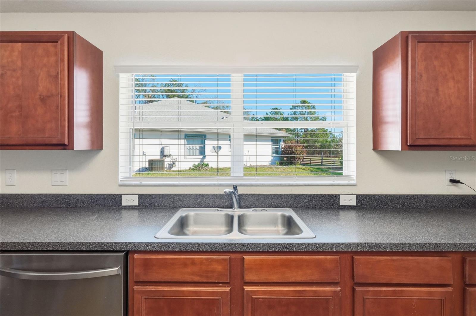 Image 48 of 63 For 42 Sunrise Drive