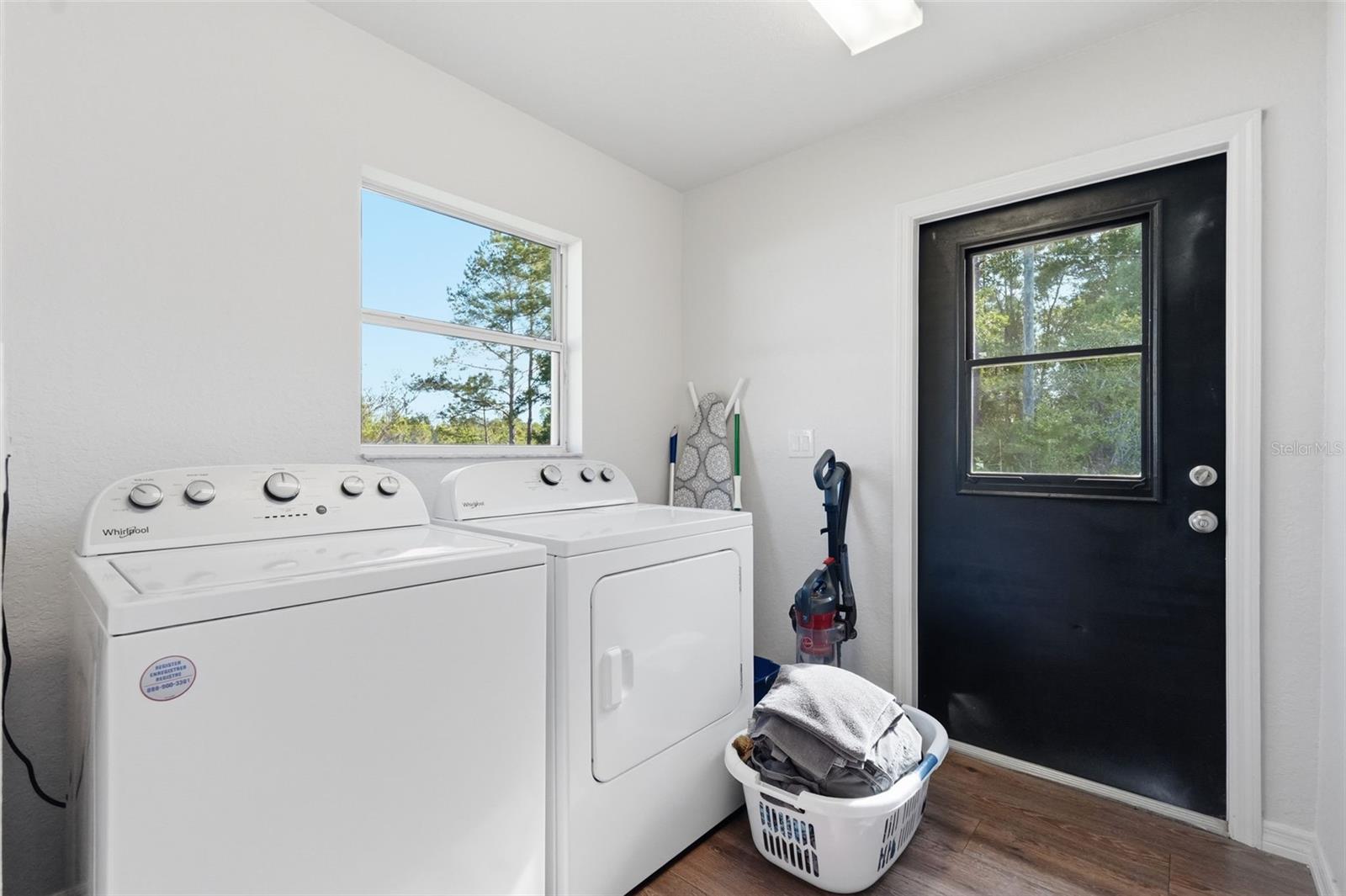 Image 51 of 63 For 42 Sunrise Drive