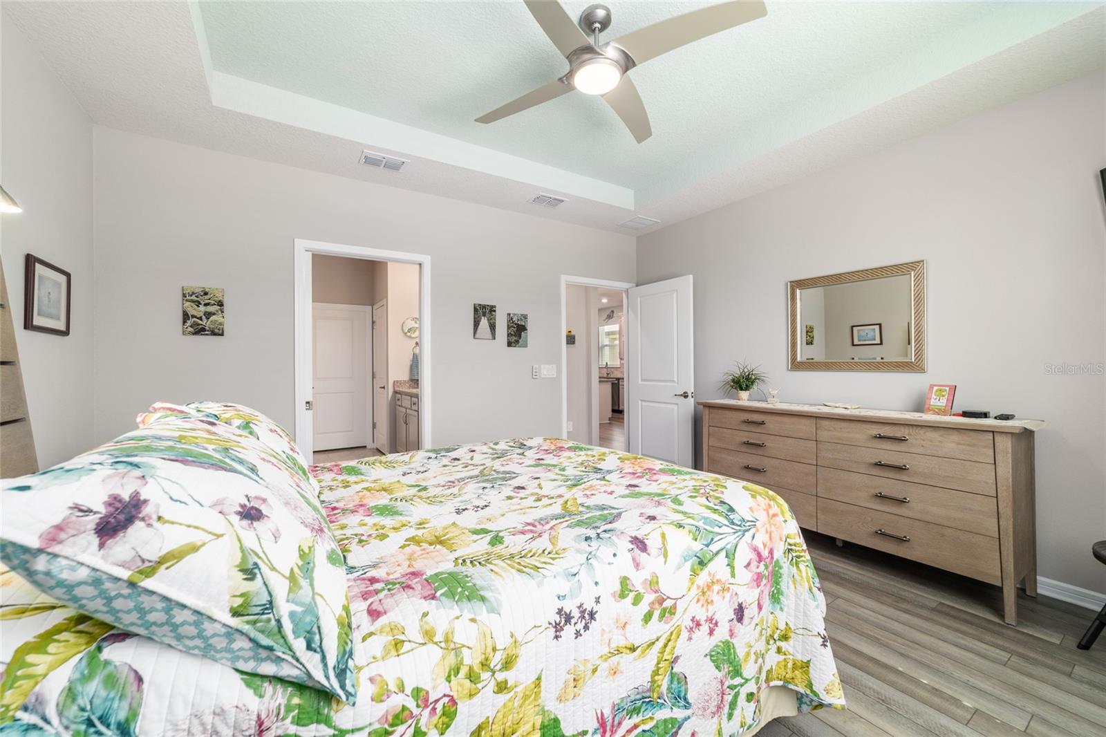 Image 18 of 57 For 5886 93rd Circle