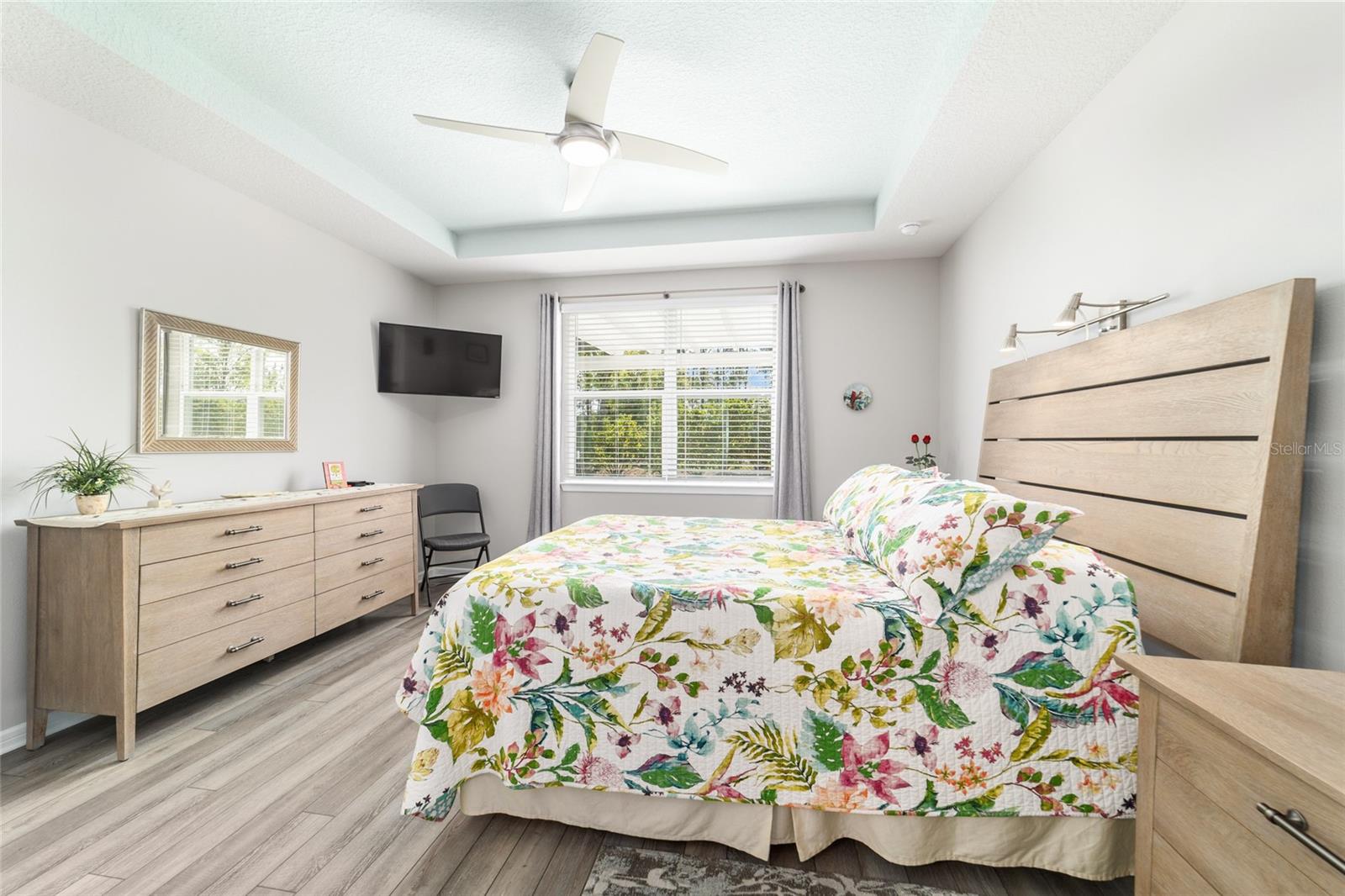 Image 19 of 57 For 5886 93rd Circle