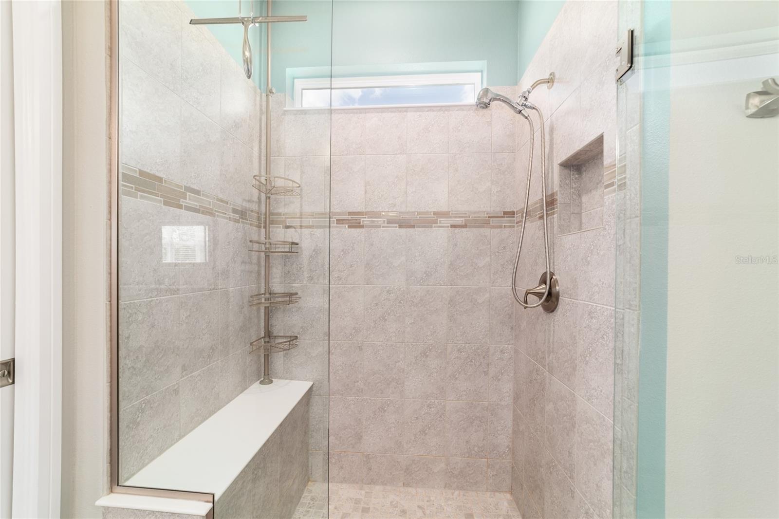 Image 22 of 57 For 5886 93rd Circle