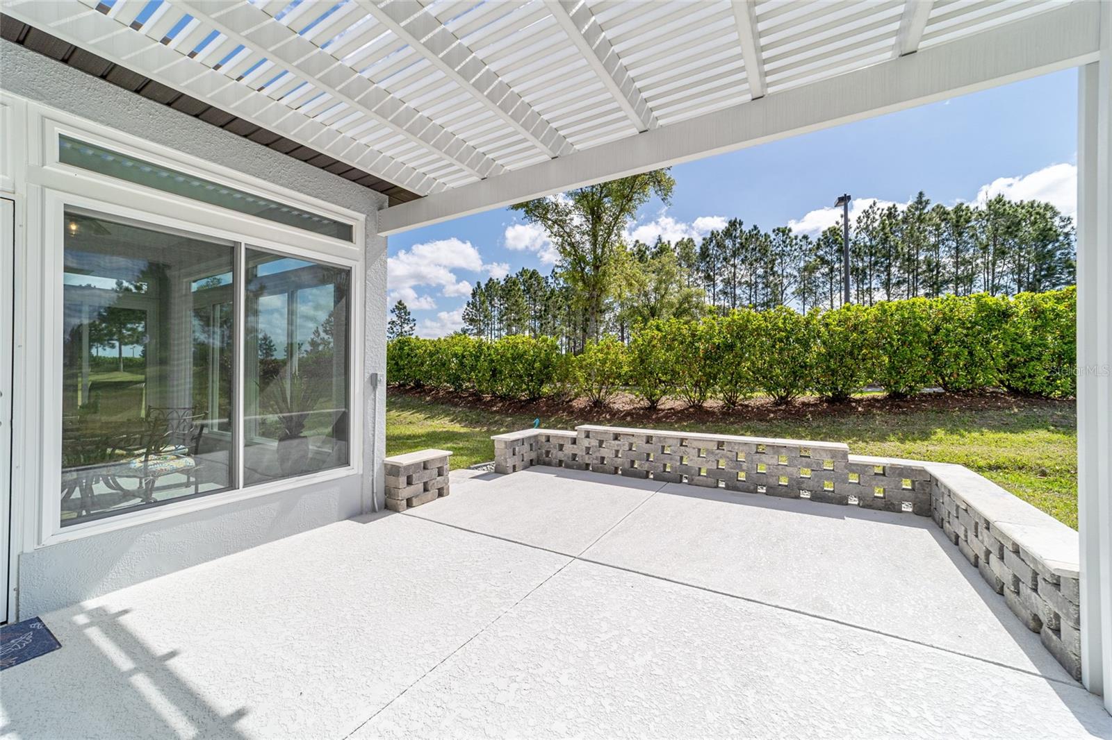 Image 34 of 57 For 5886 93rd Circle