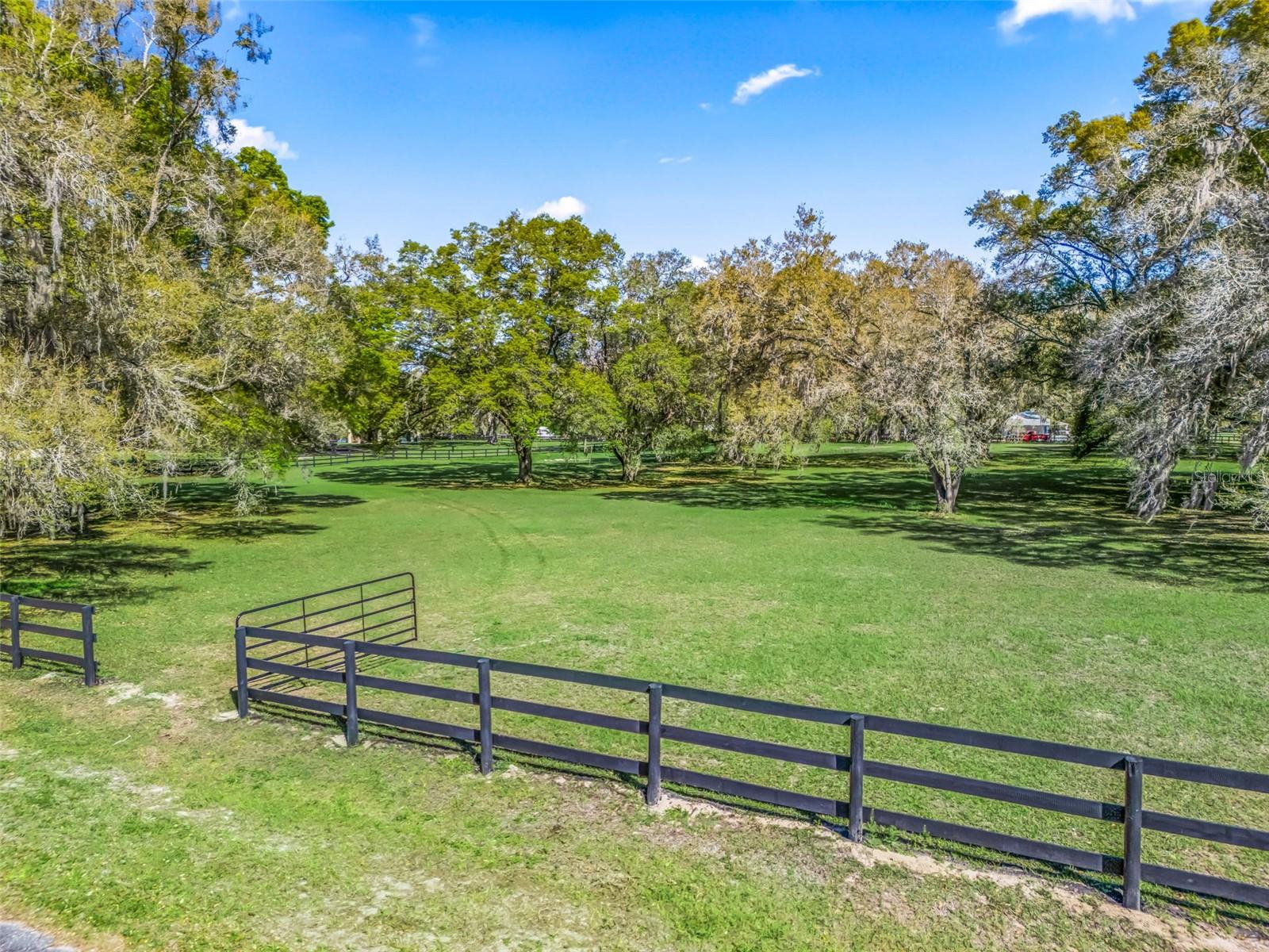 Image 5 of 8 For 2 Carry Back Road