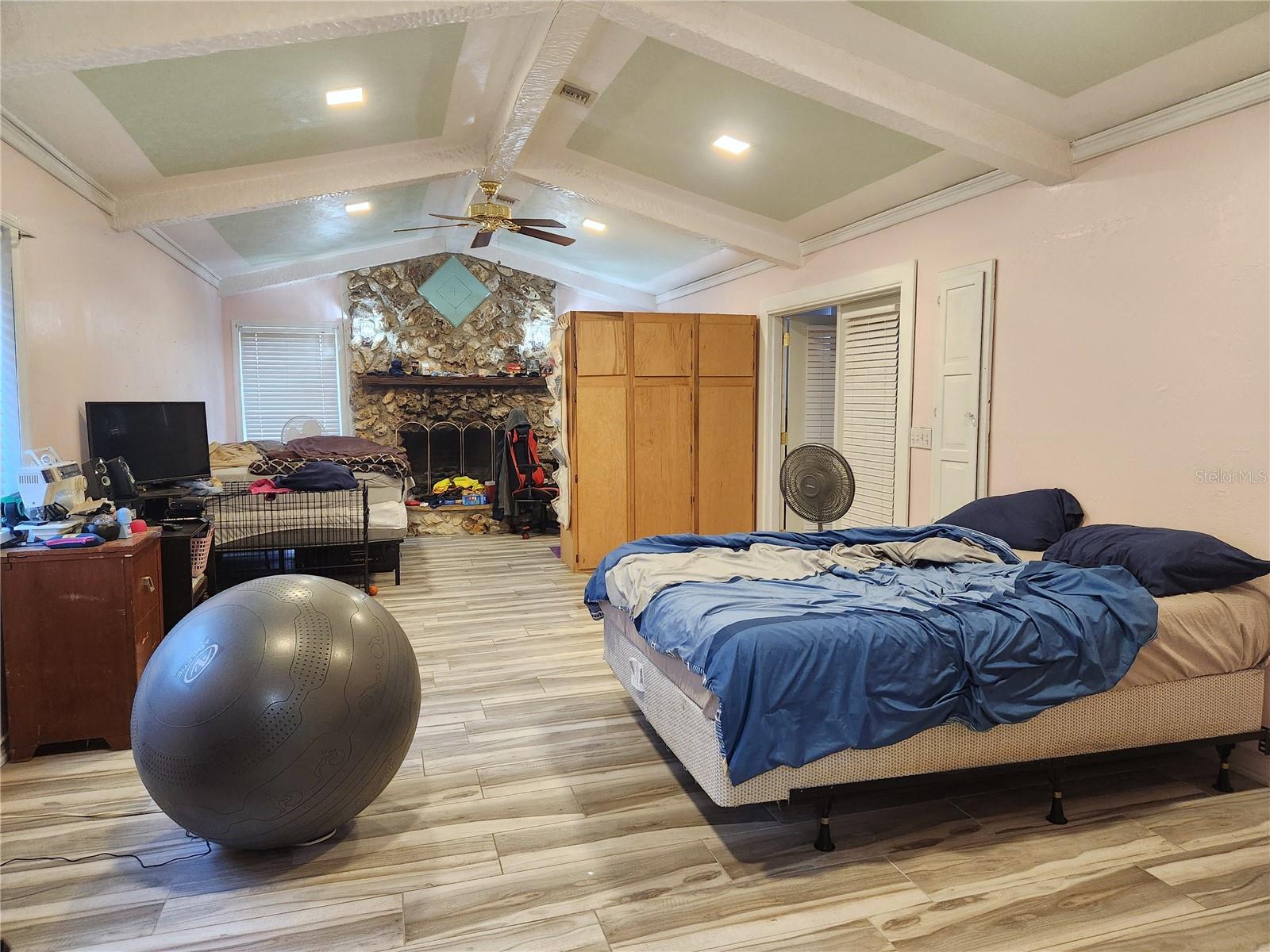 Image 18 of 40 For 22380 112th Terrace