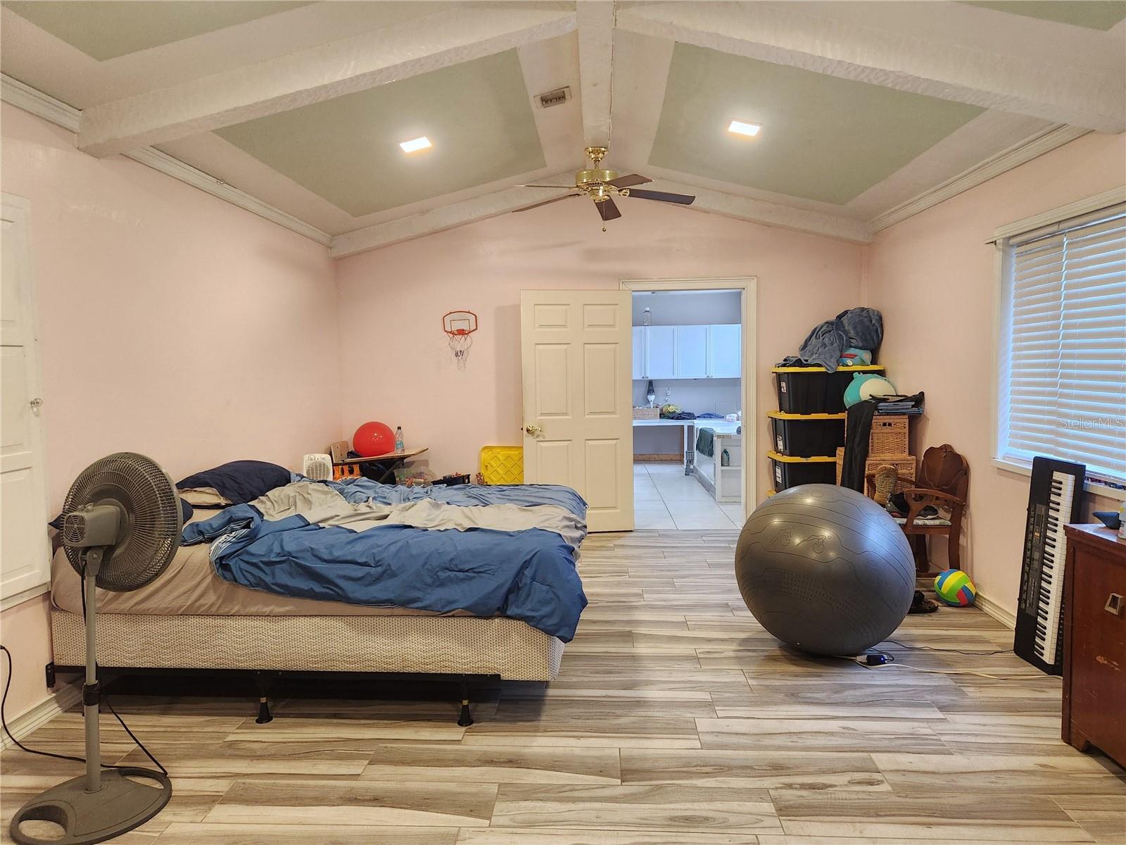 Image 19 of 40 For 22380 112th Terrace