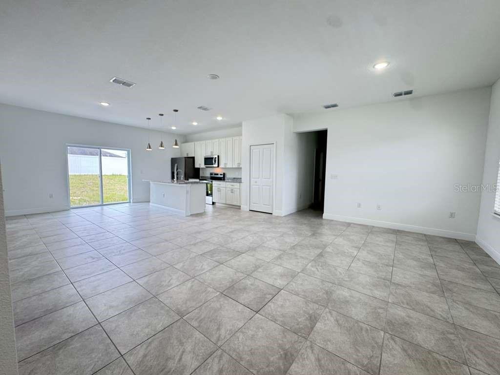 Image 6 of 49 For 6142 154th Place Road