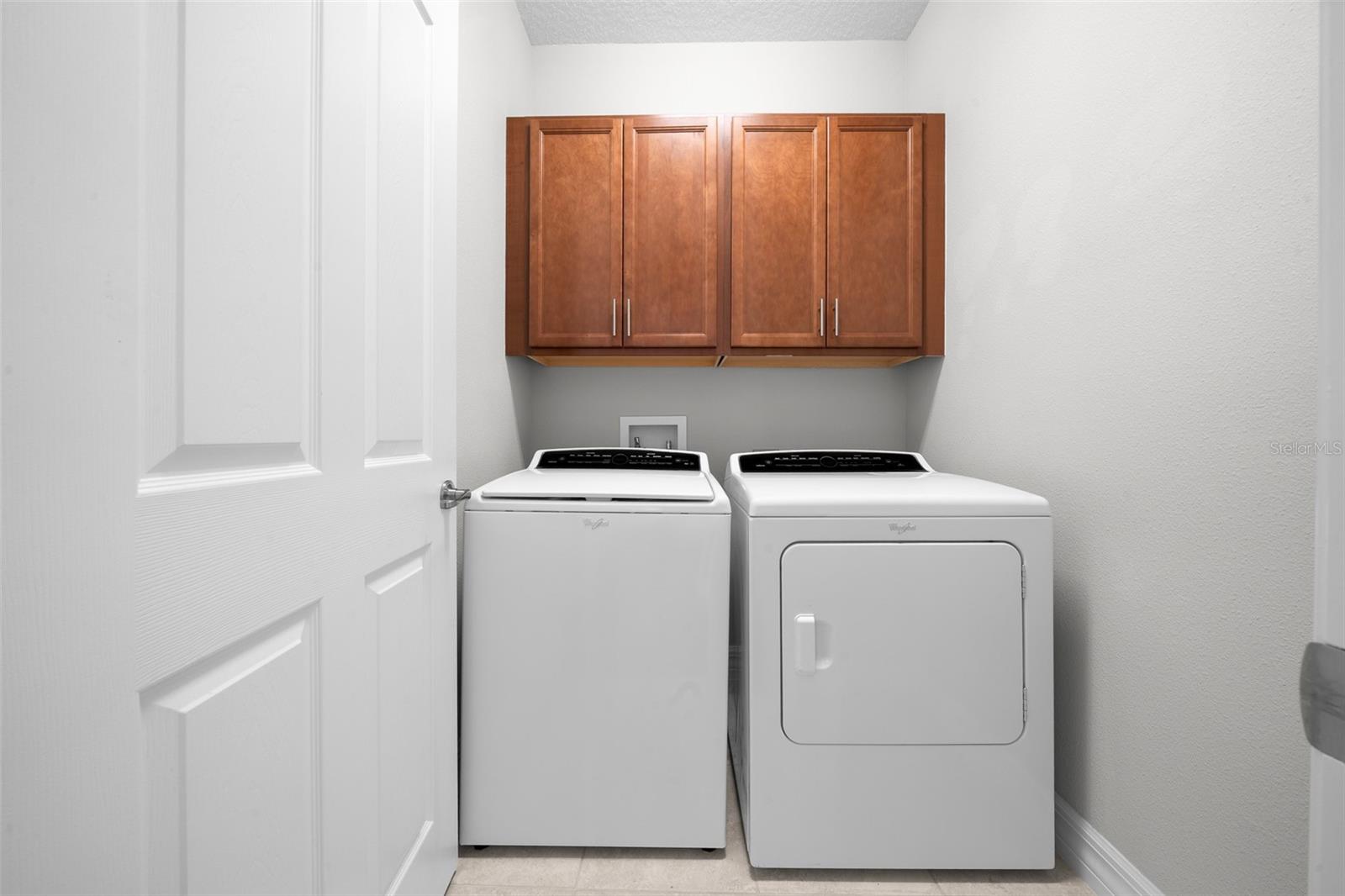 Image 21 of 57 For 9637 63rd Loop