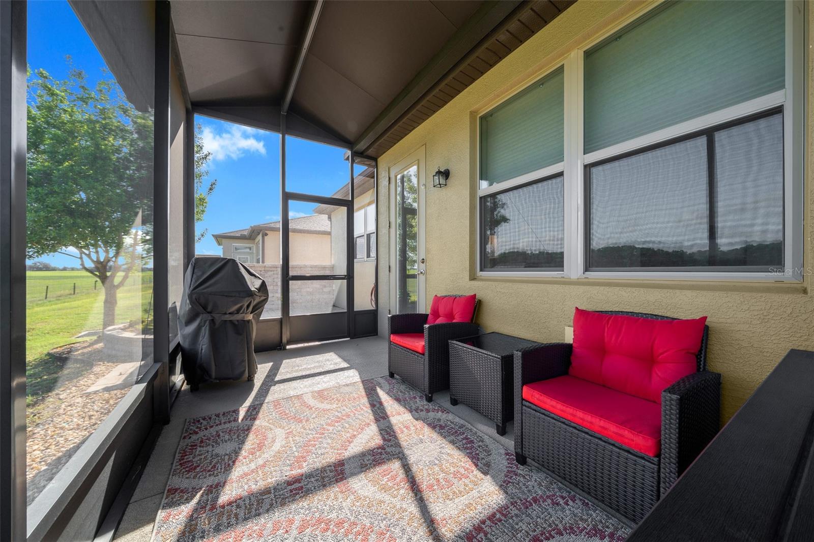 Image 34 of 57 For 9637 63rd Loop