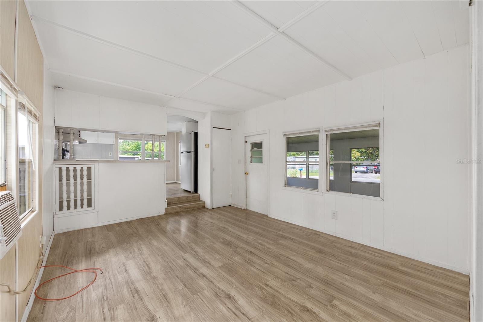 Image 13 of 52 For 2942 91st Street