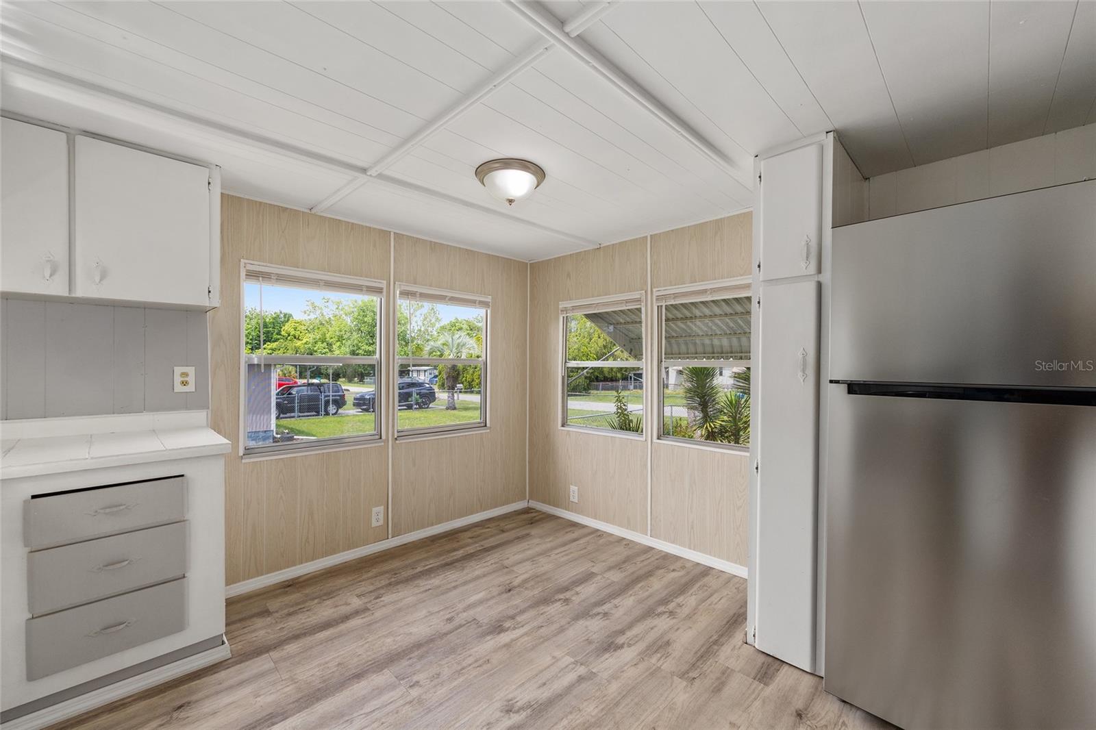 Image 17 of 52 For 2942 91st Street