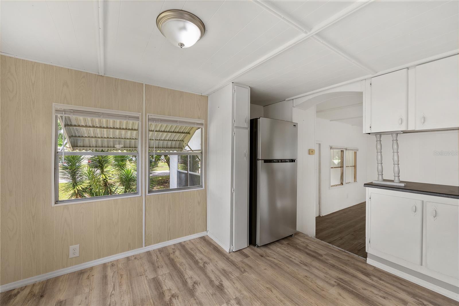 Image 18 of 52 For 2942 91st Street