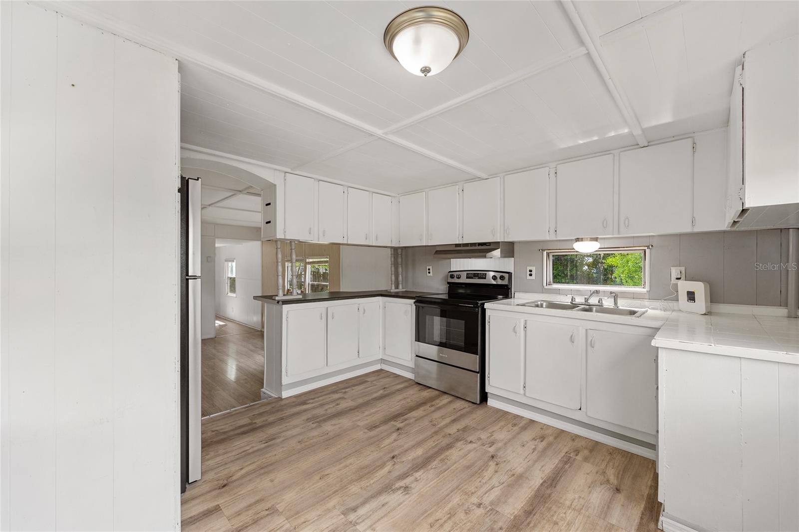 Image 19 of 52 For 2942 91st Street