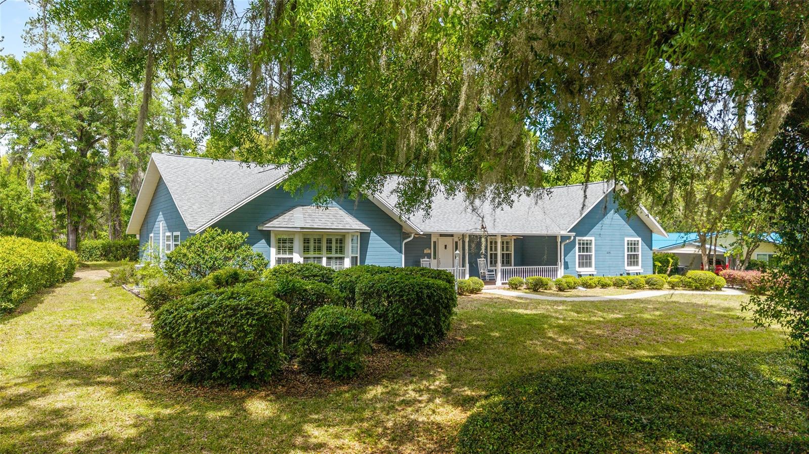 Image 3 of 49 For 8051 43rd Lane