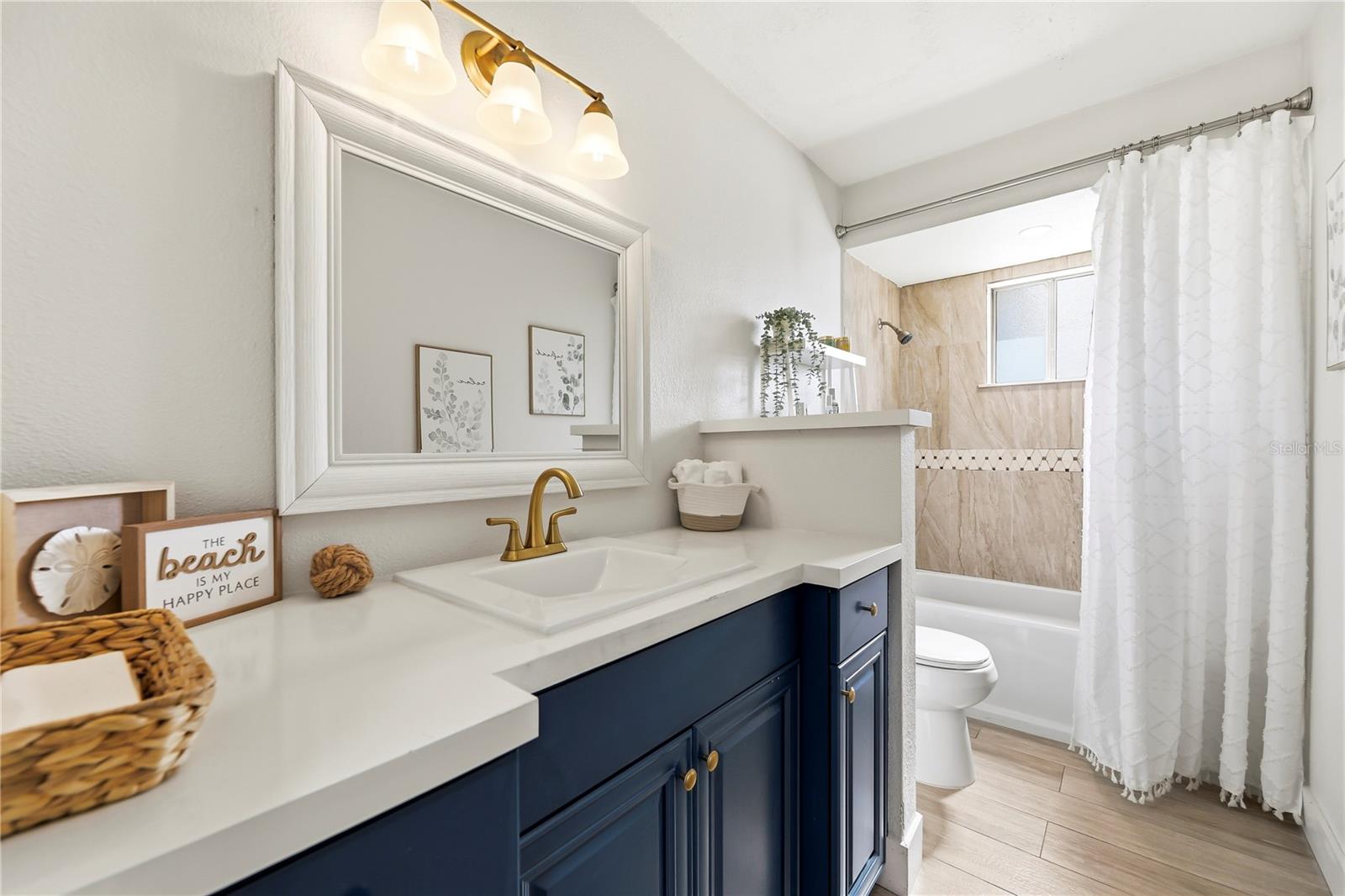 Image 21 of 30 For 5614 Jamaica Road