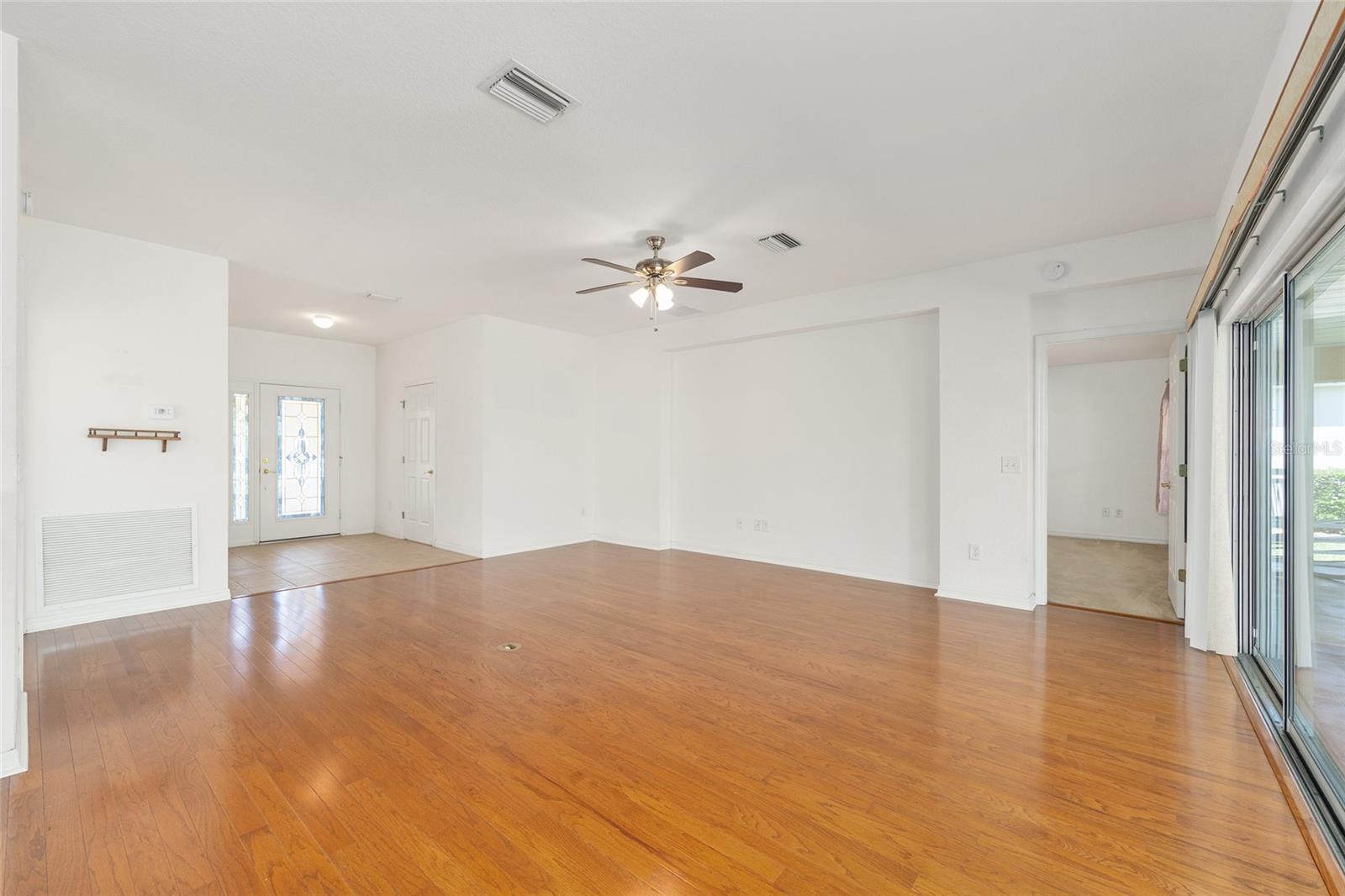 Image 11 of 56 For 9210 118th Loop