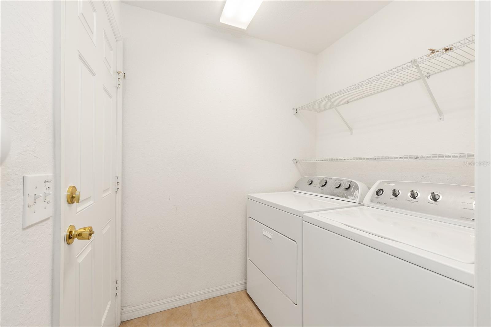 Image 33 of 56 For 9210 118th Loop