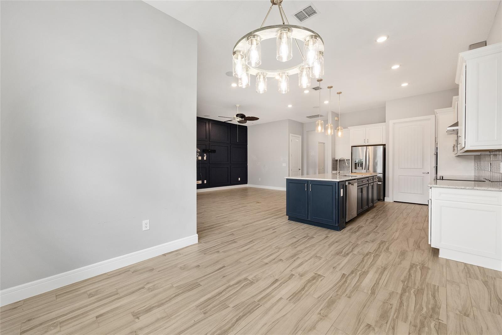 Image 15 of 57 For 5693 90th Court Road