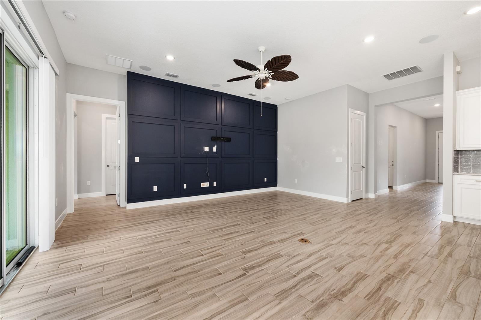 Image 18 of 57 For 5693 90th Court Road