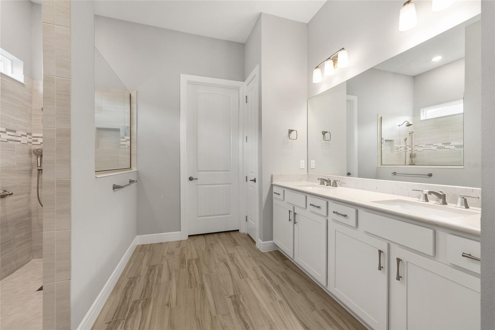 Image 23 of 57 For 5693 90th Court Road