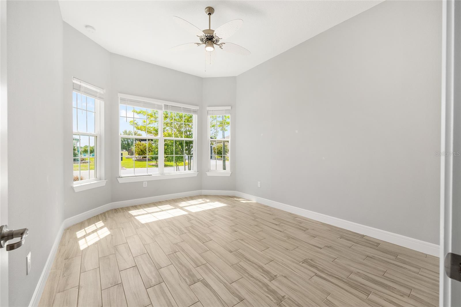 Image 26 of 57 For 5693 90th Court Road