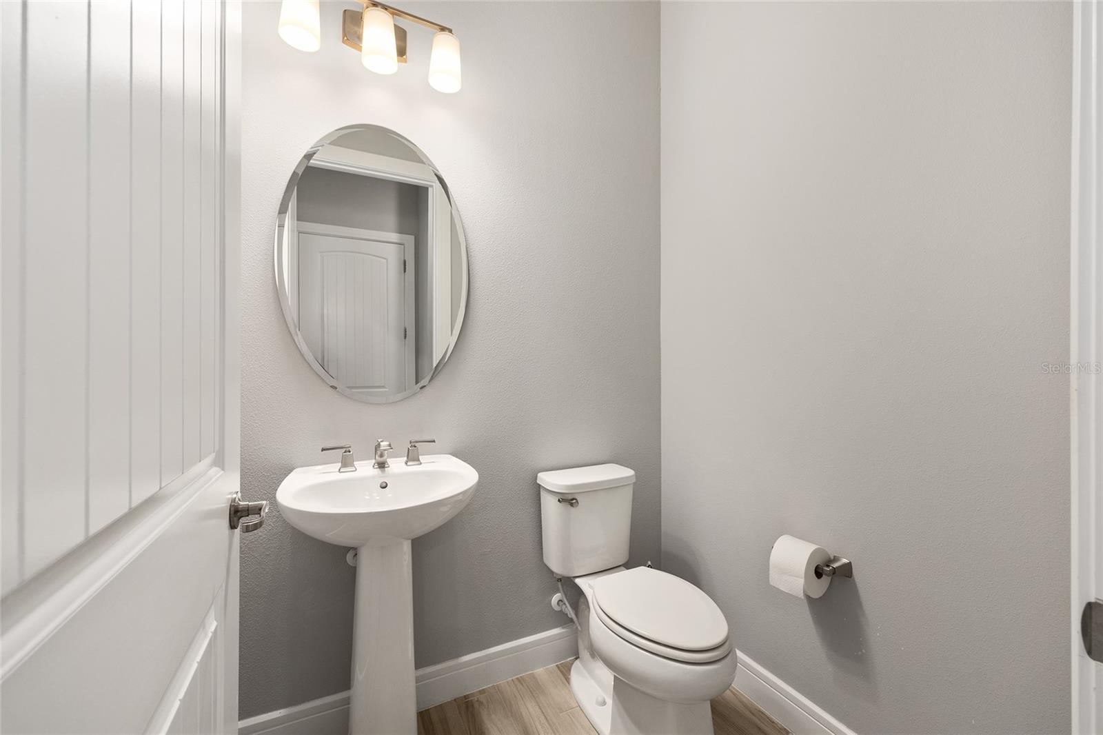 Image 31 of 57 For 5693 90th Court Road