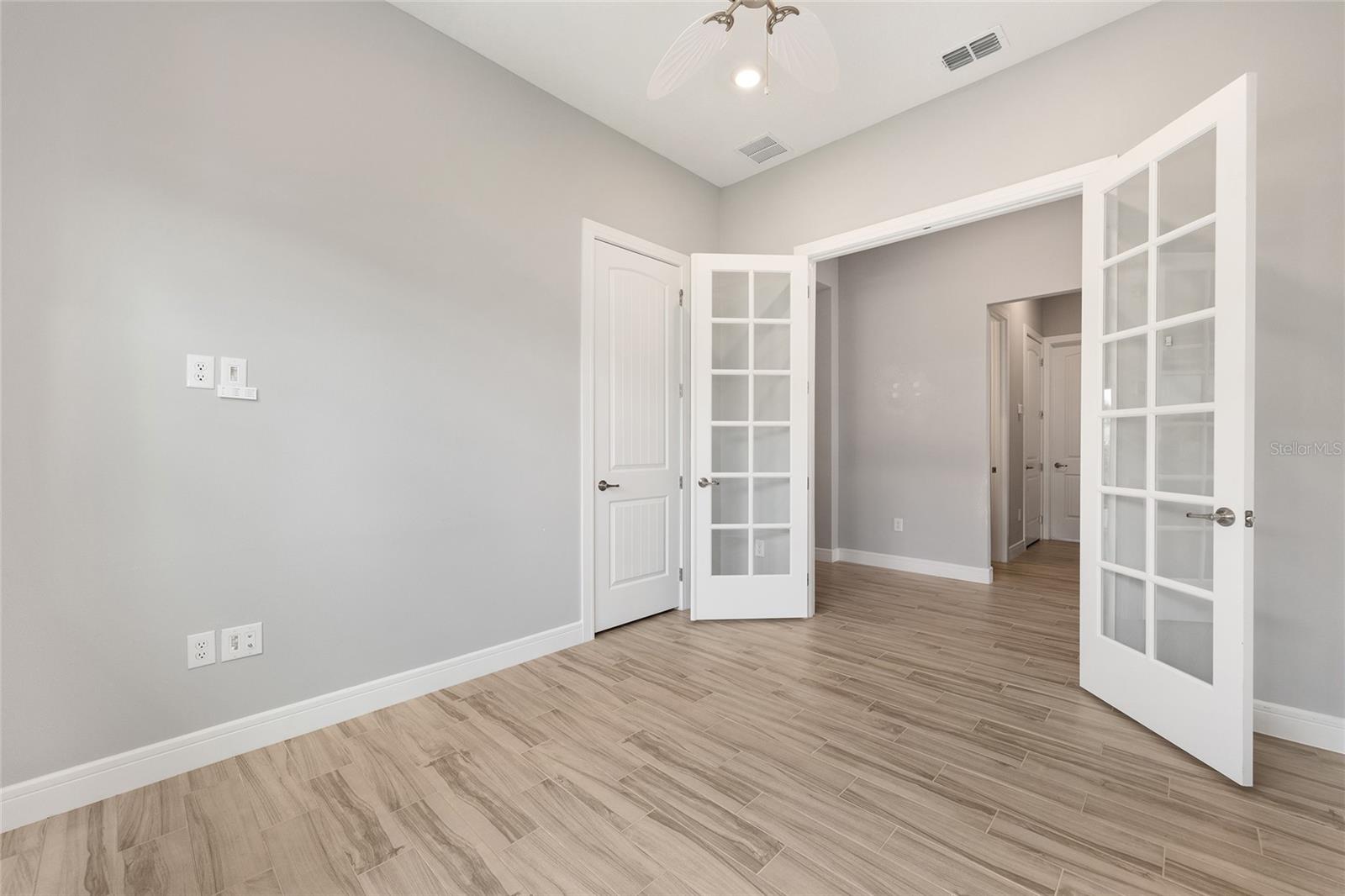 Image 6 of 57 For 5693 90th Court Road