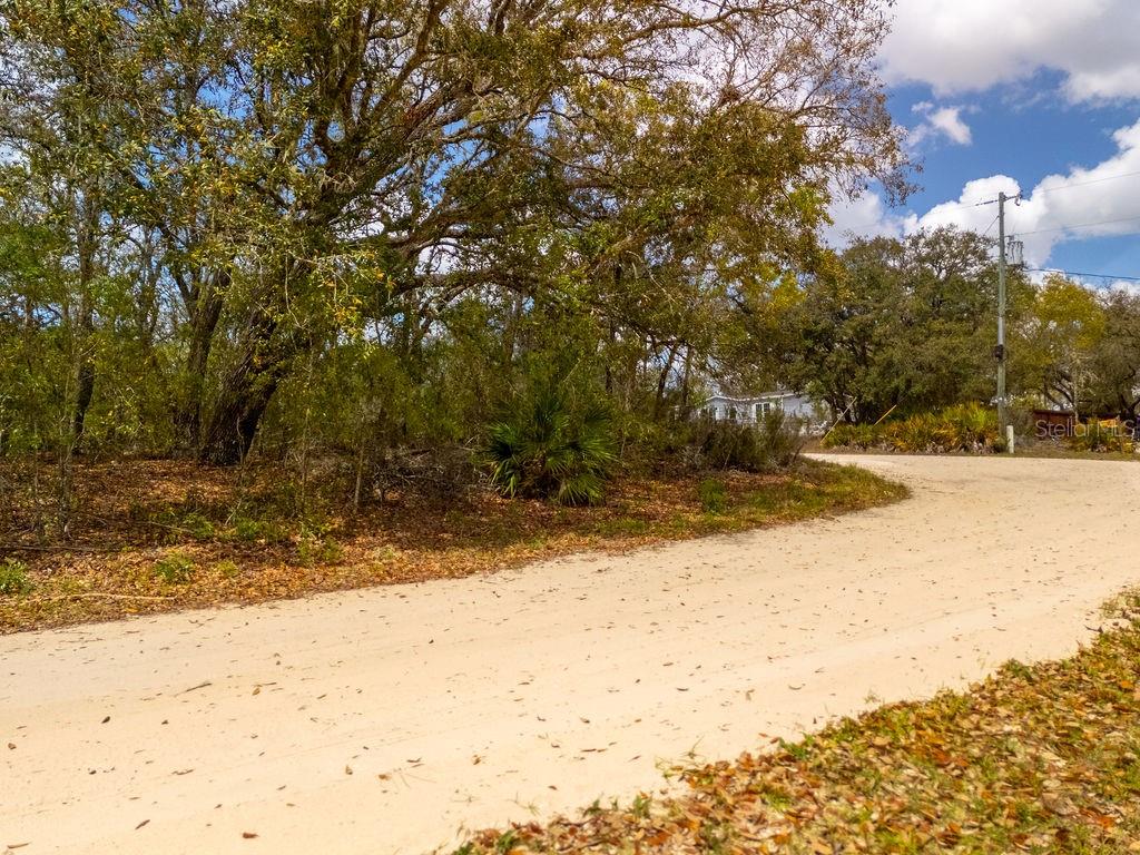 Image 7 of 26 For 00 131st Terrace