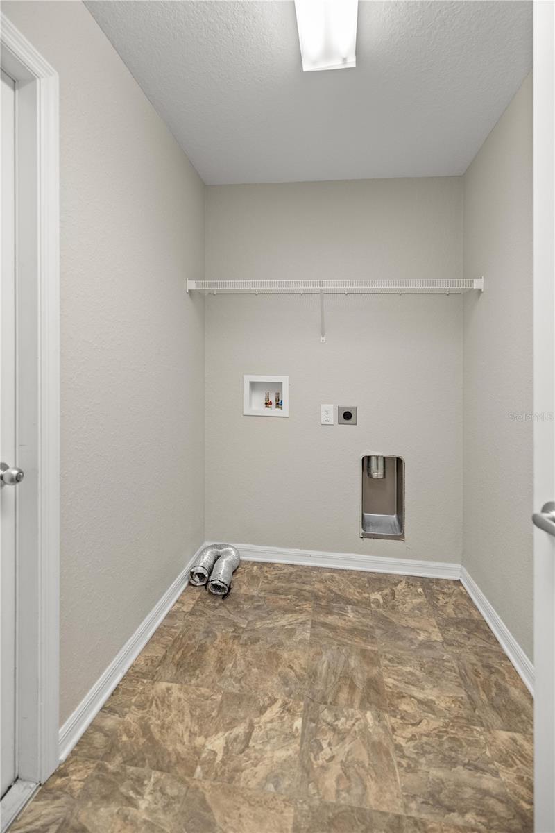 Image 21 of 28 For 6250 116th Street Road