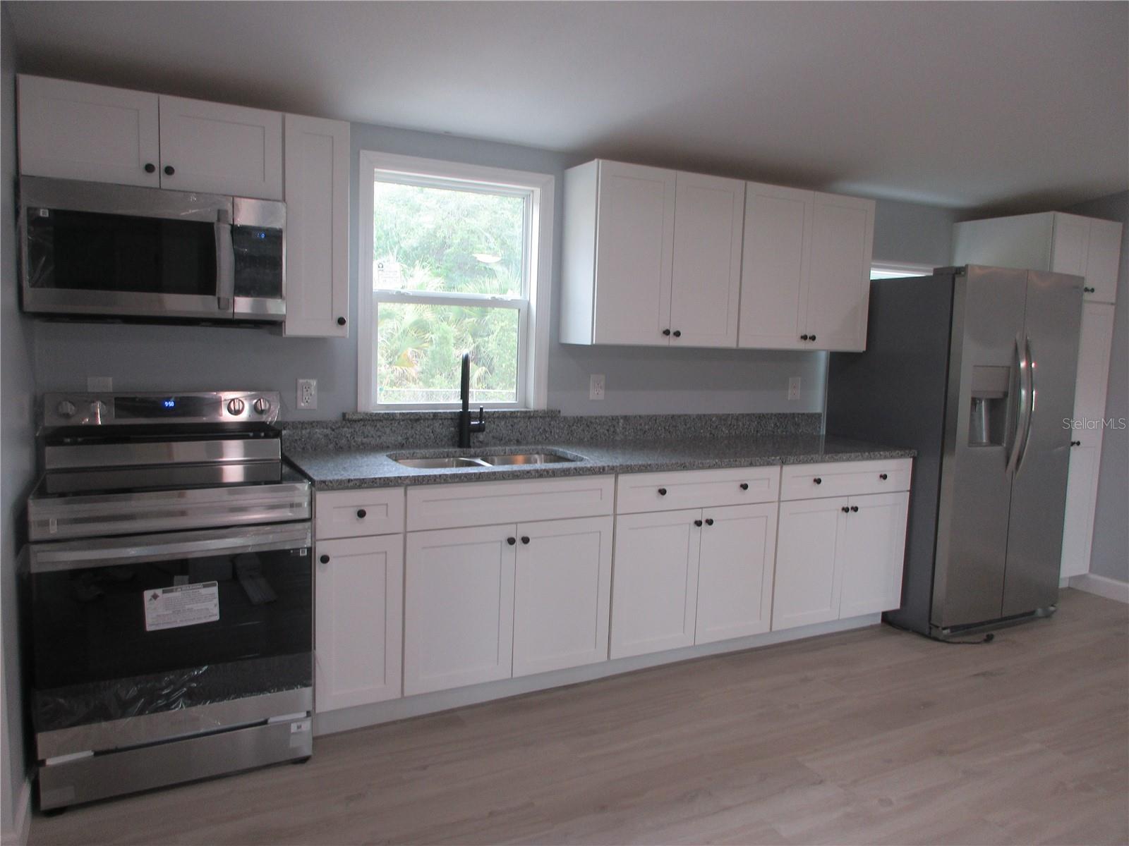 Image 11 of 60 For 18167 19th Street