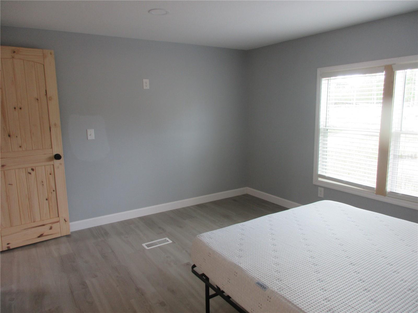 Image 17 of 60 For 18167 19th Street