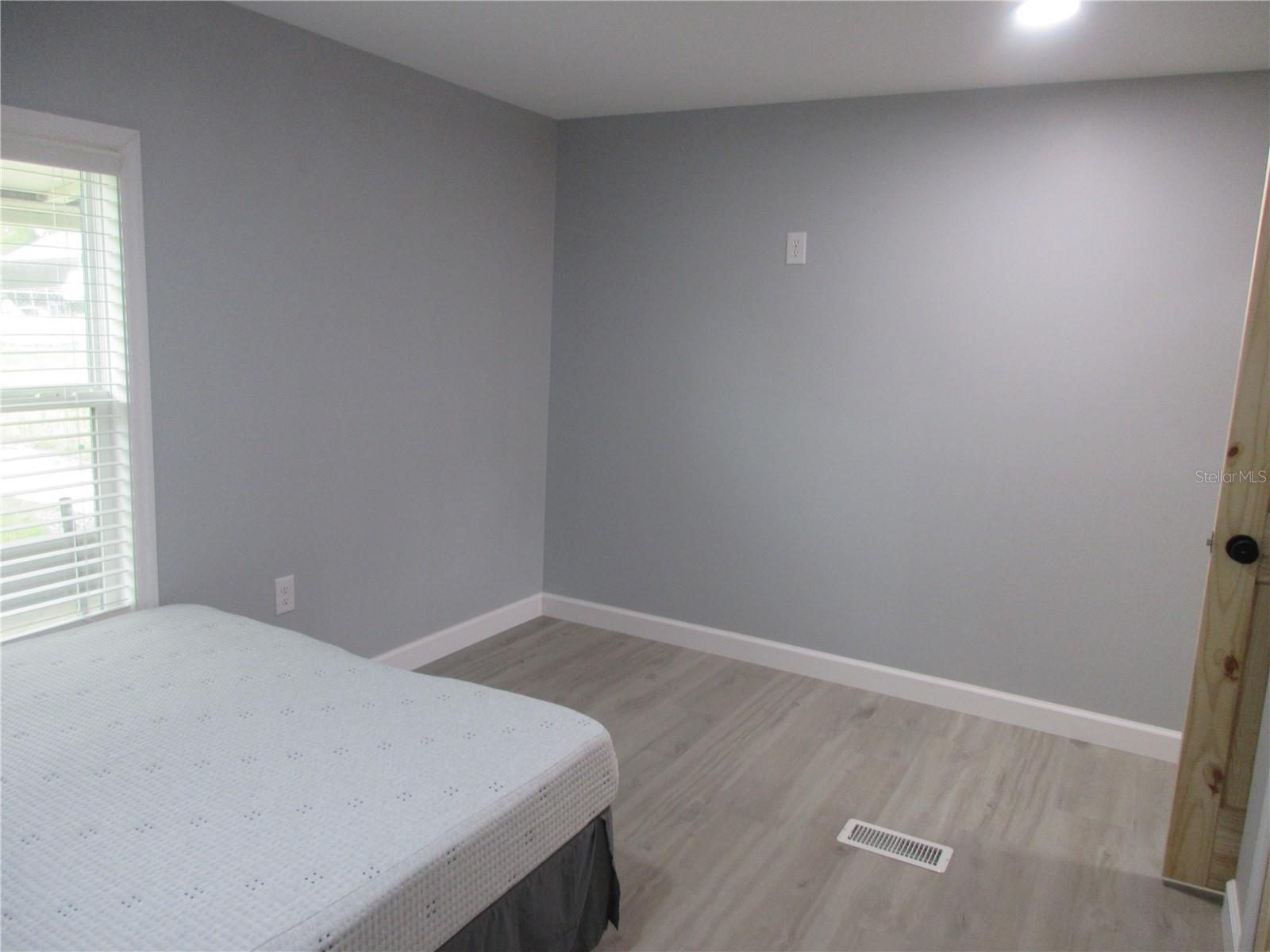 Image 25 of 60 For 18167 19th Street