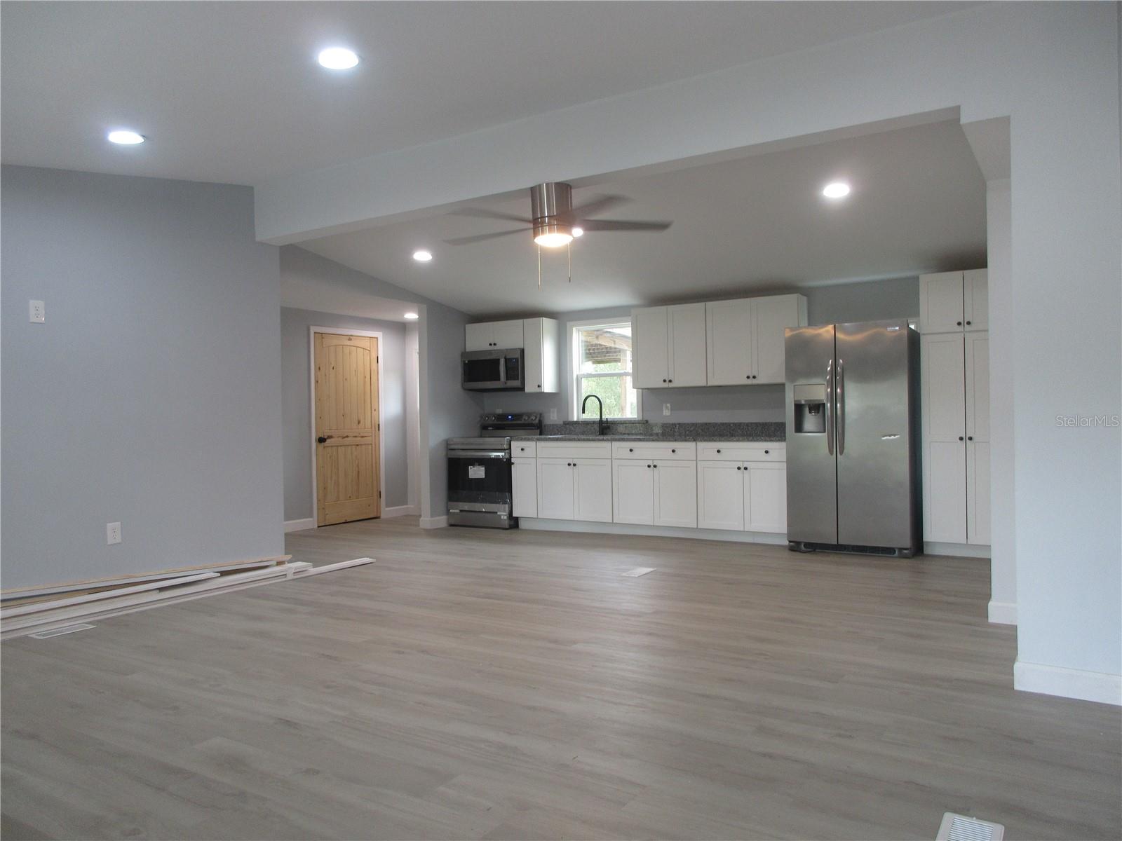 Image 8 of 60 For 18167 19th Street