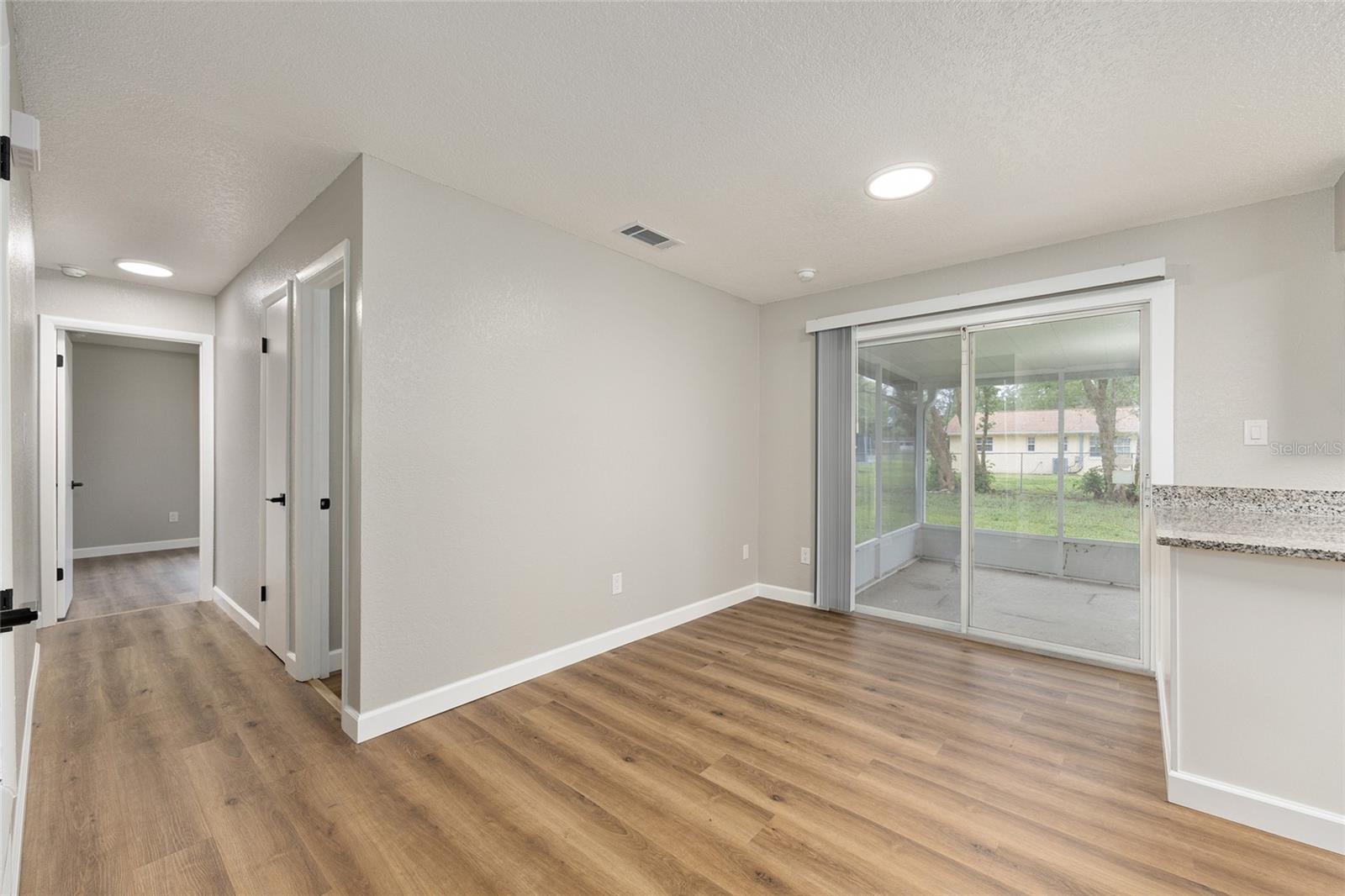 Image 11 of 34 For 1912 52nd Street