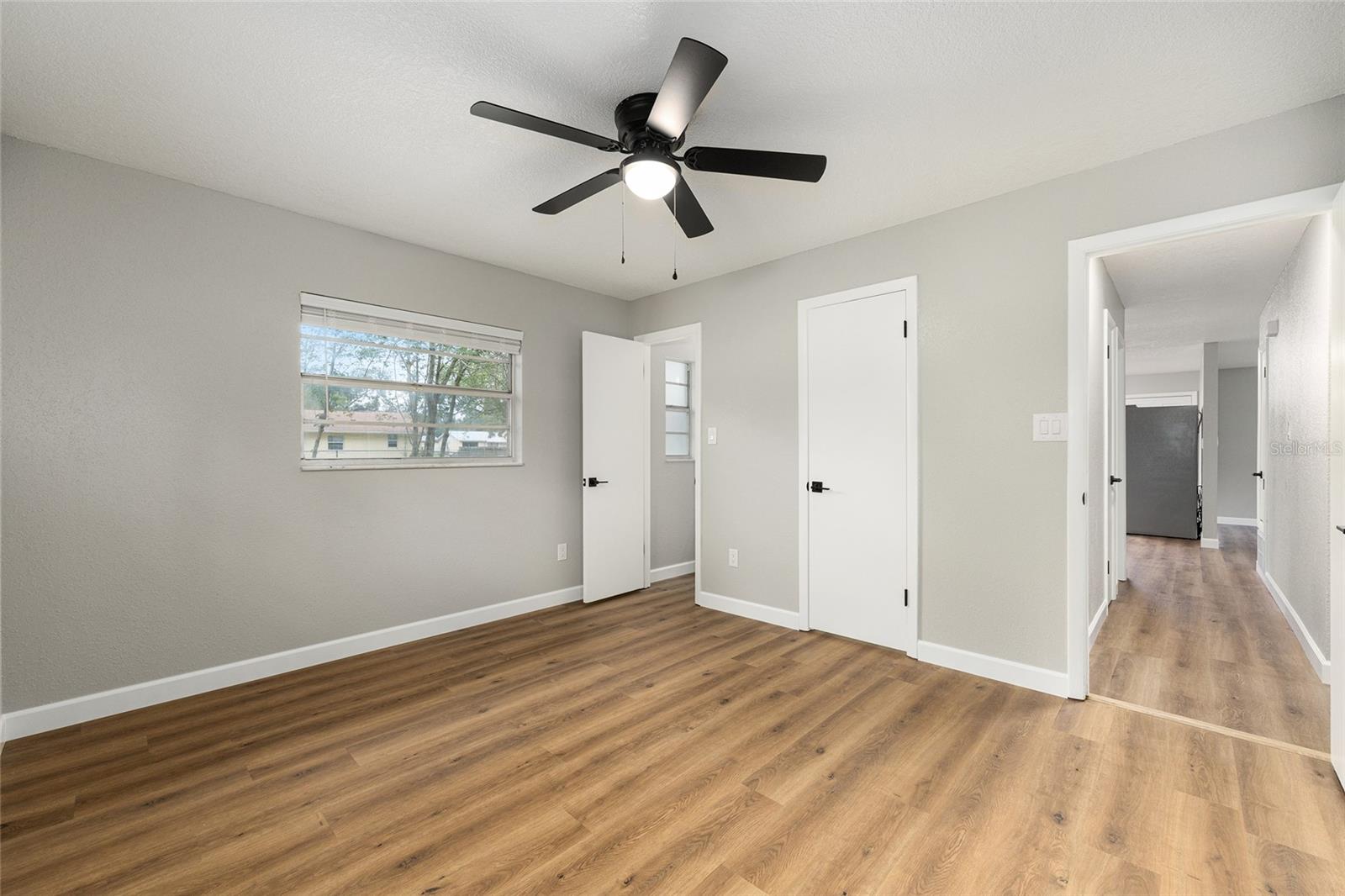 Image 24 of 34 For 1912 52nd Street