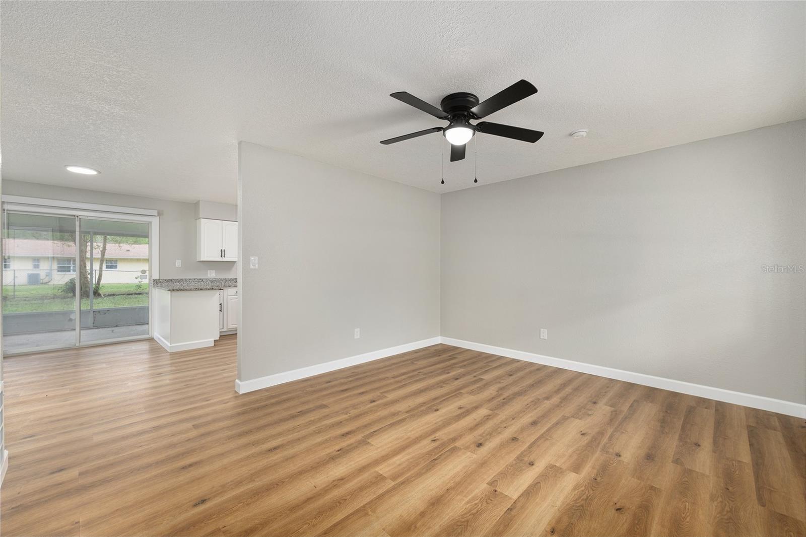 Image 7 of 34 For 1912 52nd Street