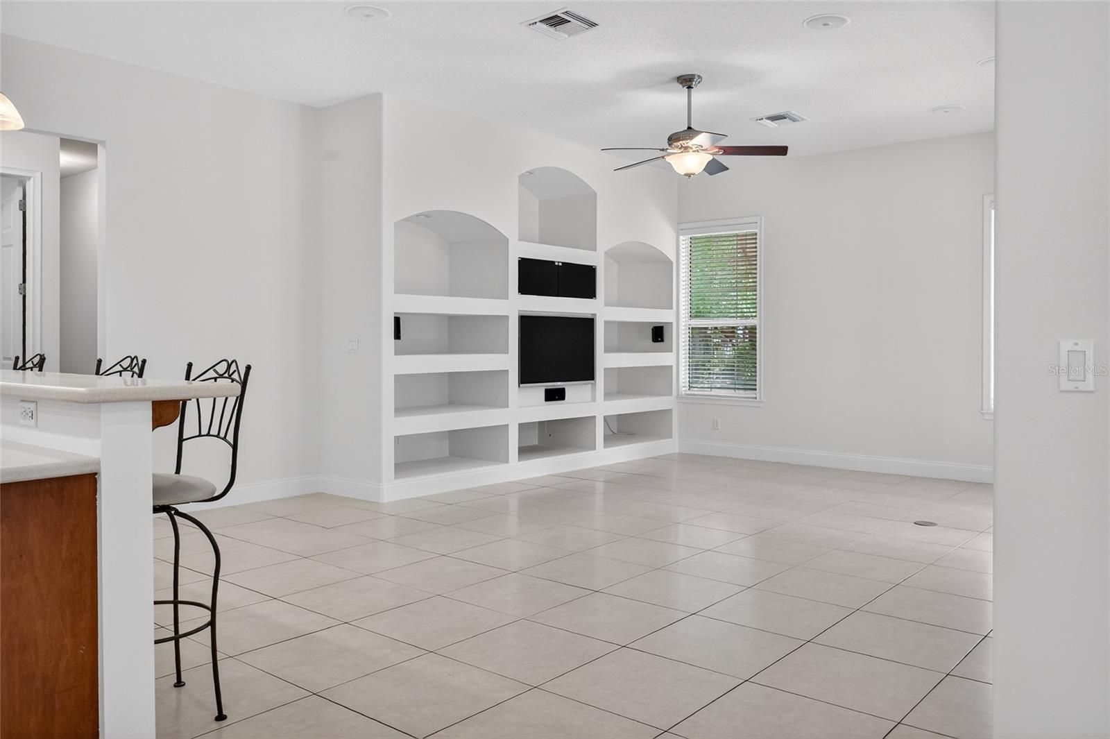 Image 10 of 35 For 4969 2nd Court