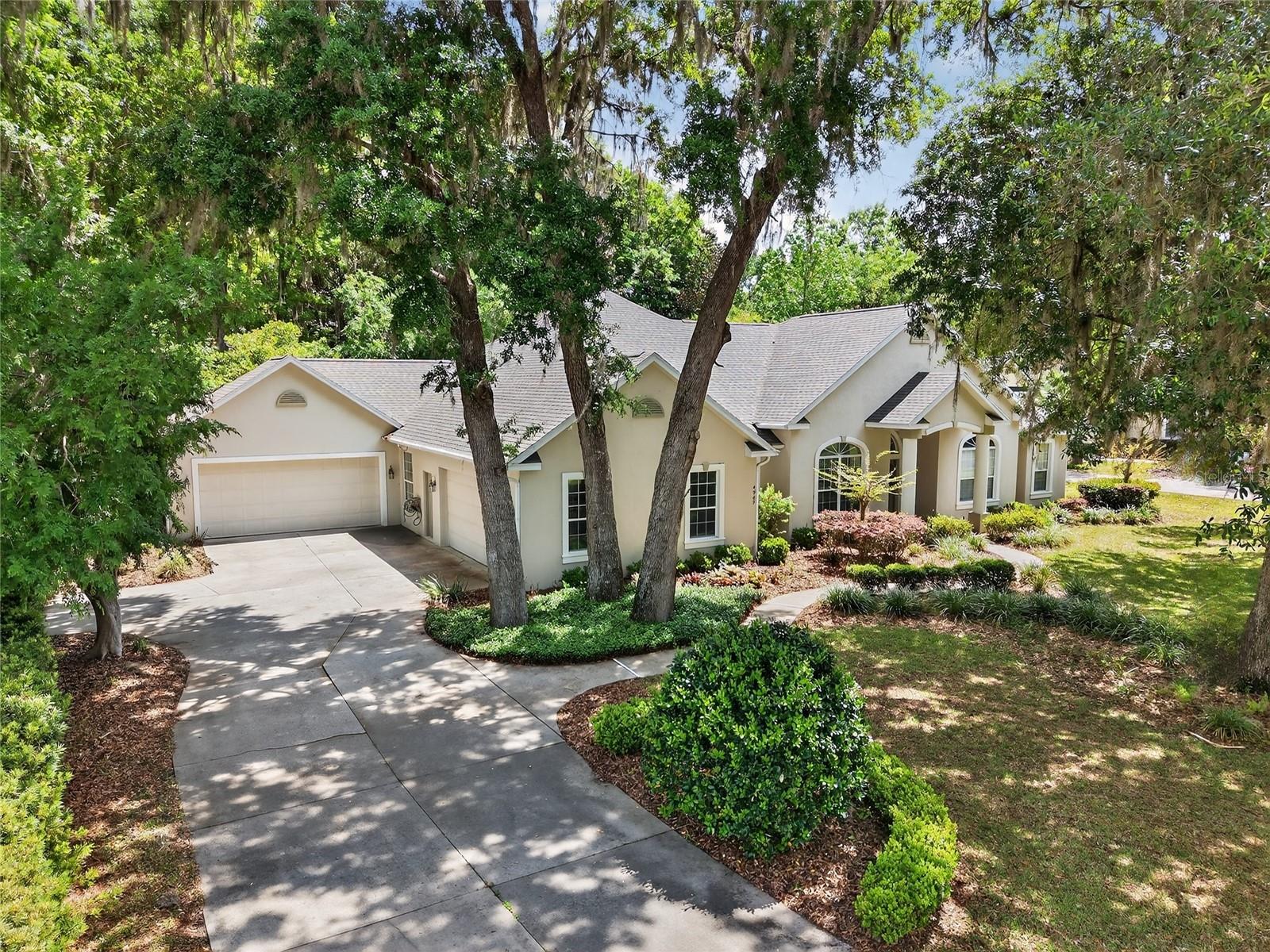 Image 4 of 35 For 4969 2nd Court