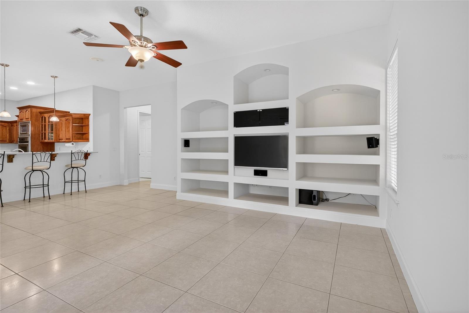 Image 9 of 35 For 4969 2nd Court